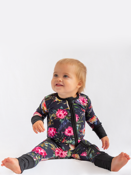 Gothic Floral Moonie
