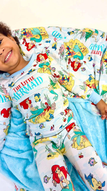 Mermaid Nostalgia Snuggle Beam Blanket