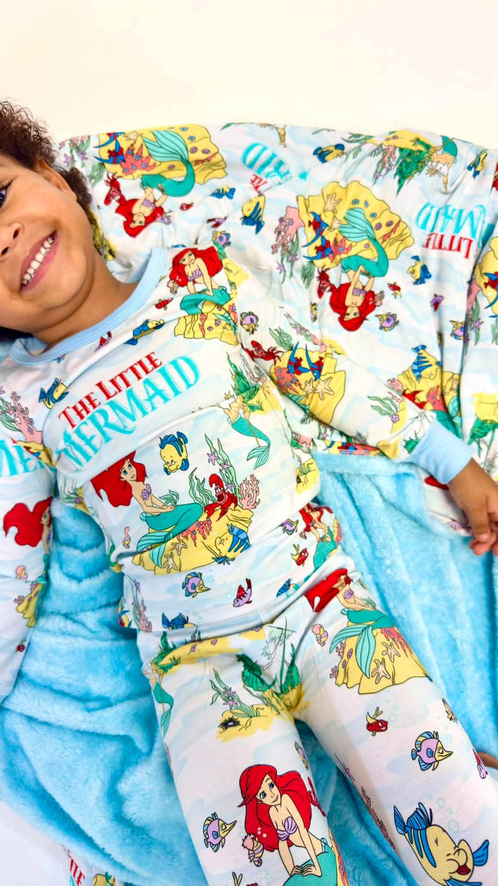 Mermaid Nostalgia Snuggle Beam Blanket